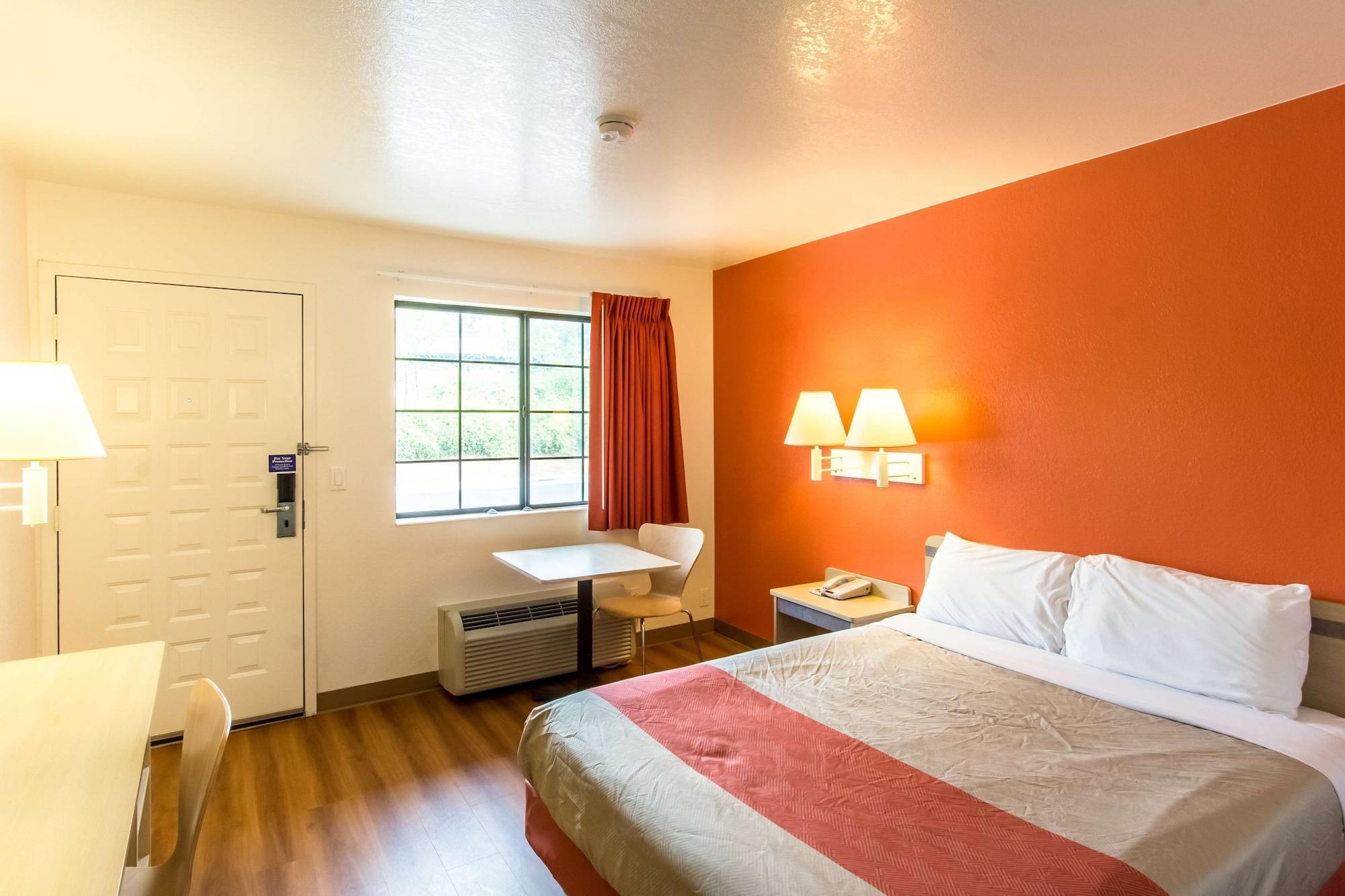 Motel 6-Redding, Ca - North Exterior photo