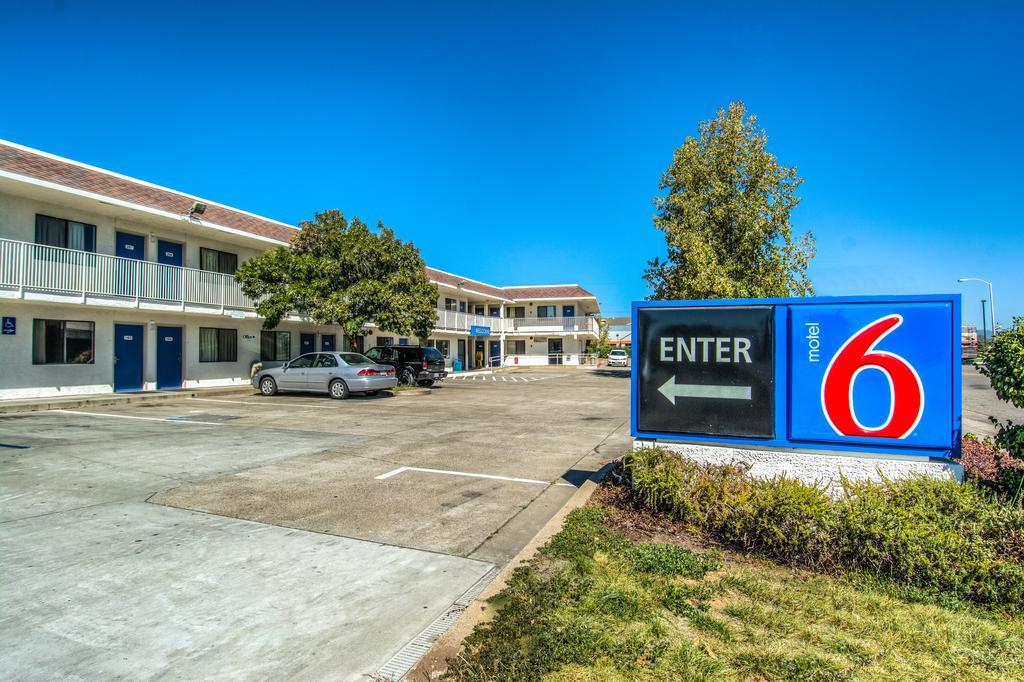 Motel 6-Redding, Ca - North Exterior photo