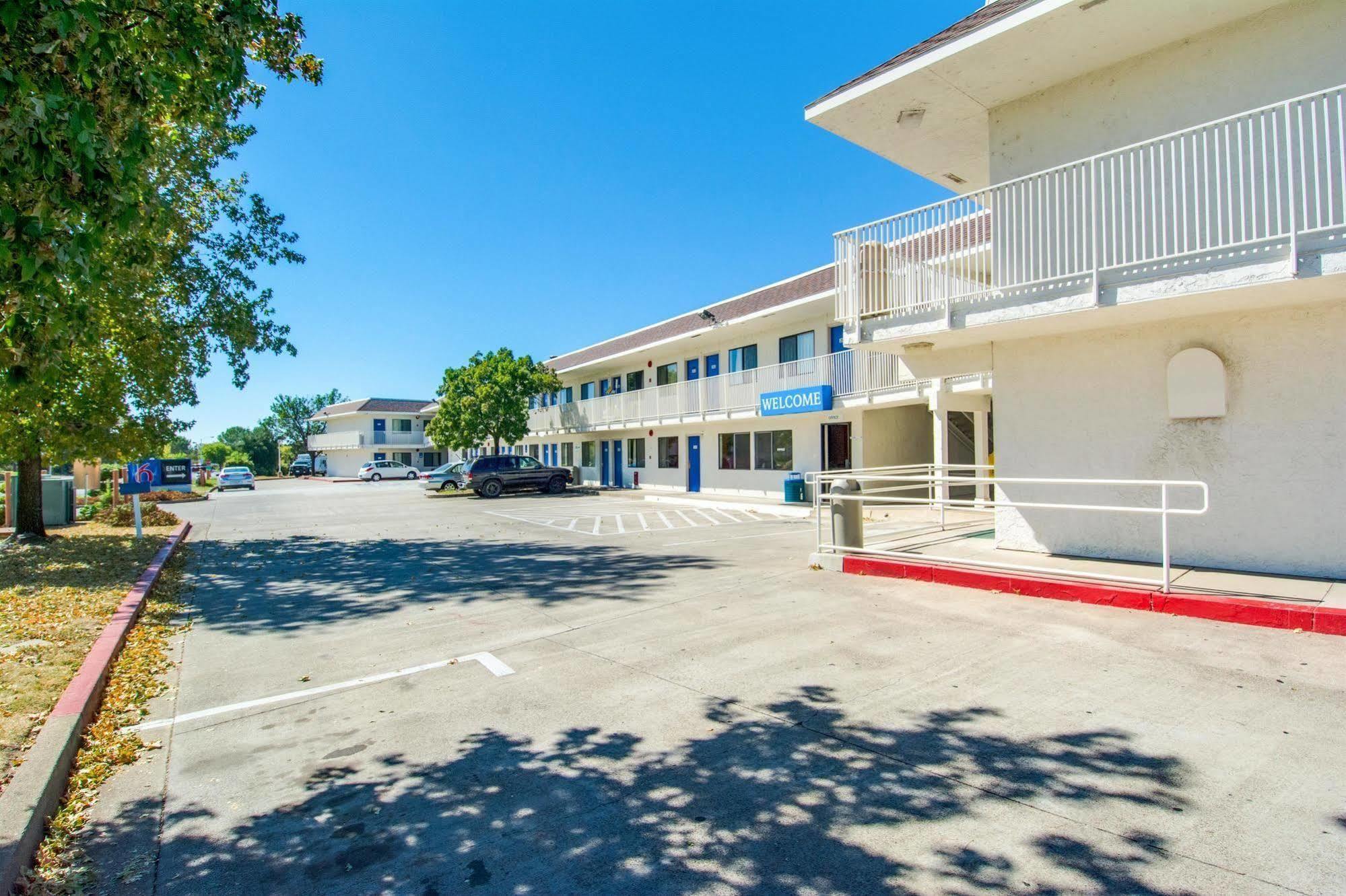 Motel 6-Redding, Ca - North Exterior photo