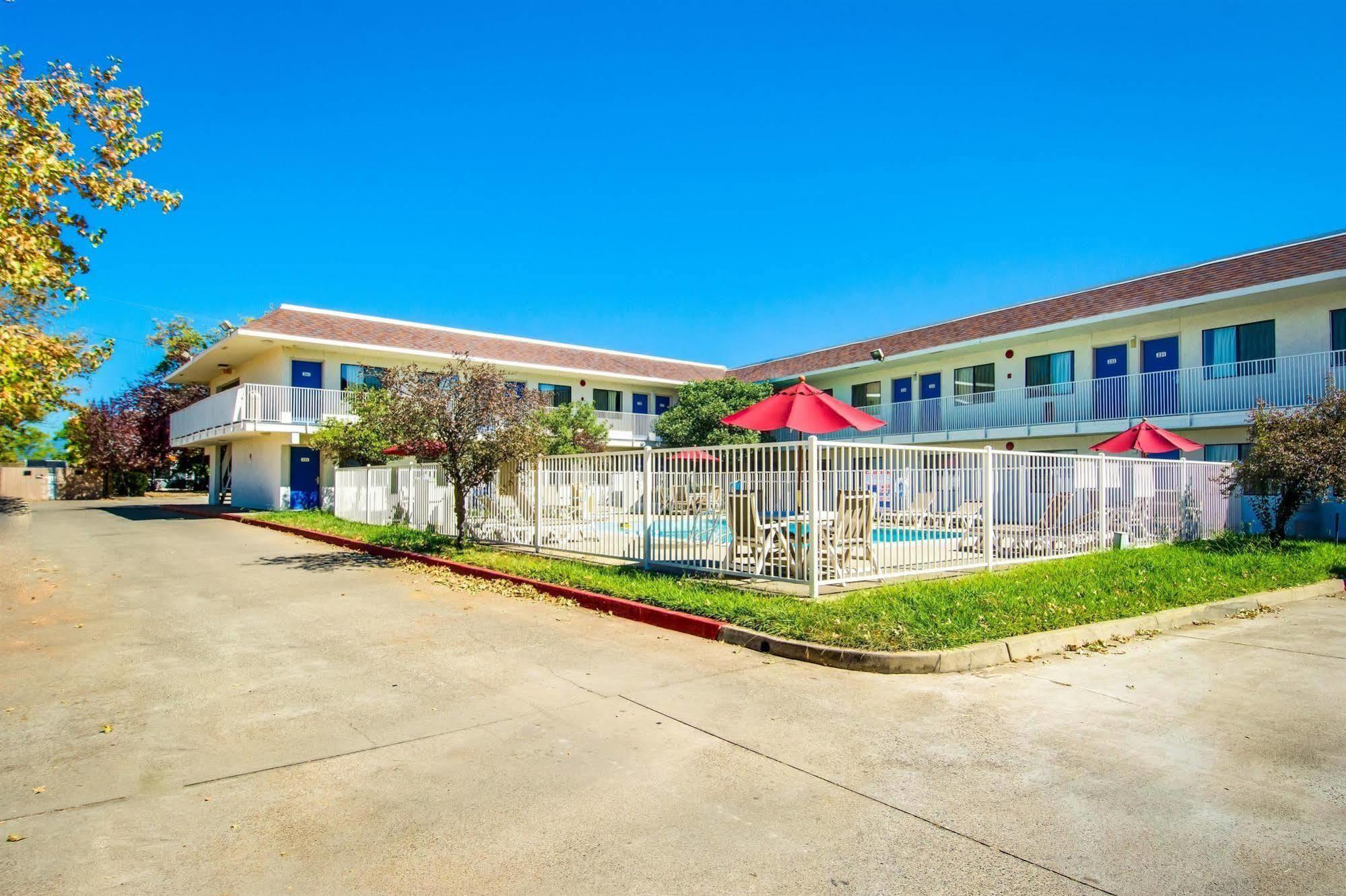 Motel 6-Redding, Ca - North Exterior photo
